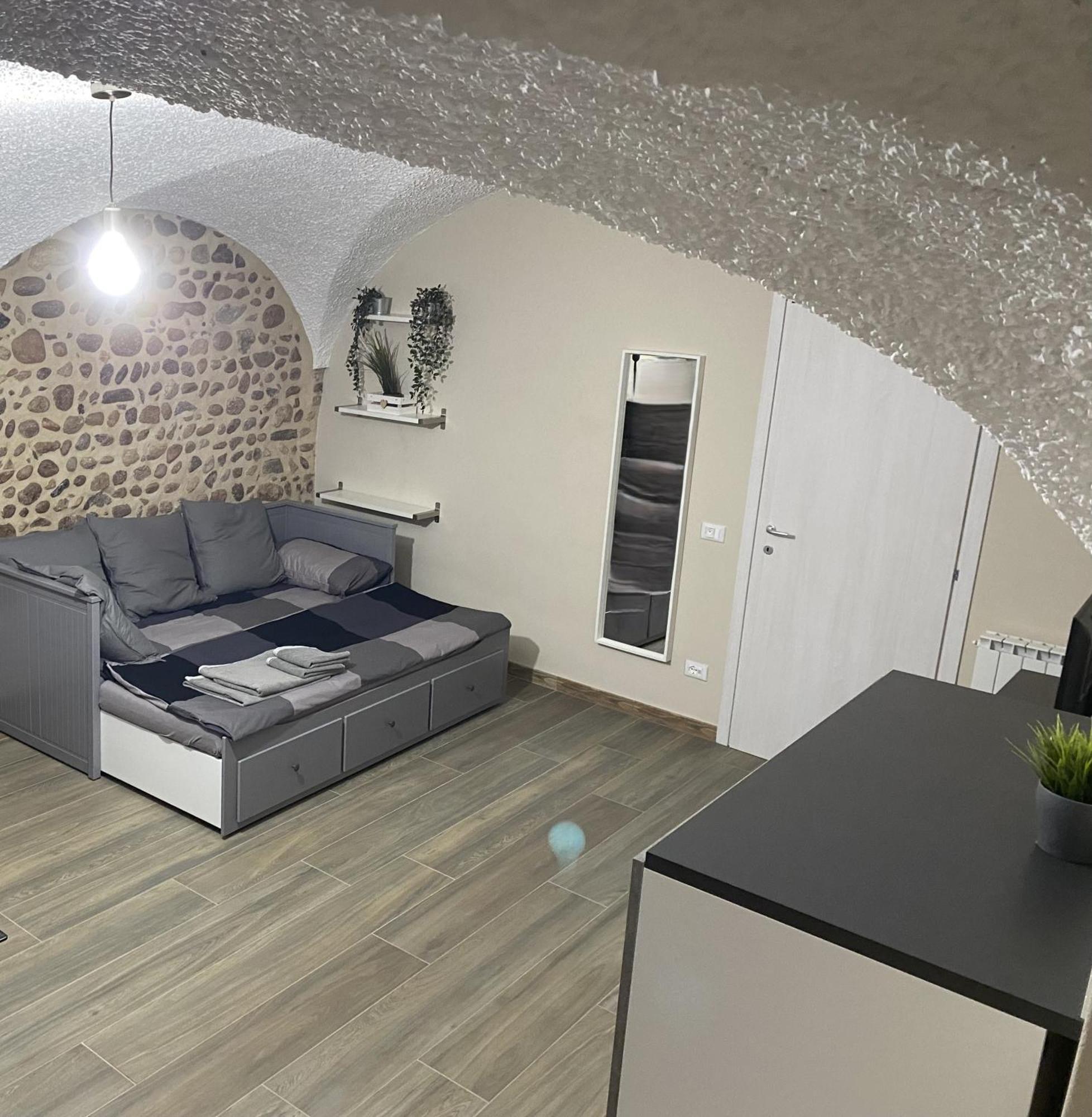Appartamento B&B C'Era Una Volta Solferino Luaran gambar